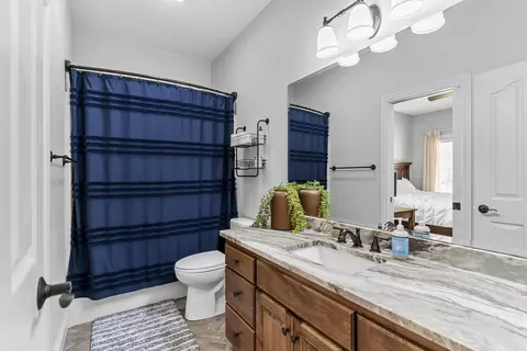 Bath - 2431 E Southview Ct, Ozark, MO 65721 photo 6 of 6