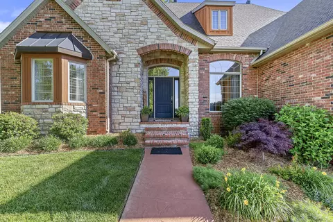 Exterior - 2431 E Southview Ct, Ozark, MO 65721 photo 6 of 12