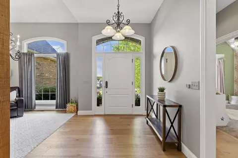 Entry Way - 2431 E Southview Ct, Ozark, MO 65721 photo 1 of 7