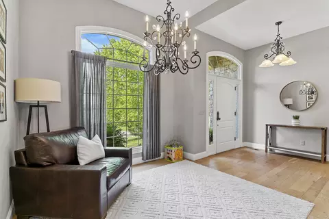 Entry Way - 2431 E Southview Ct, Ozark, MO 65721 photo 3 of 7