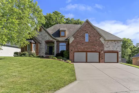 2431 E Southview St, Ozark, MO 65721