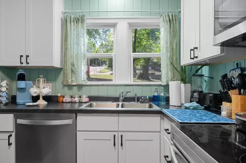 Kitchen - 500 S 2nd St, Branson, MO 65616 photo 3 of 3