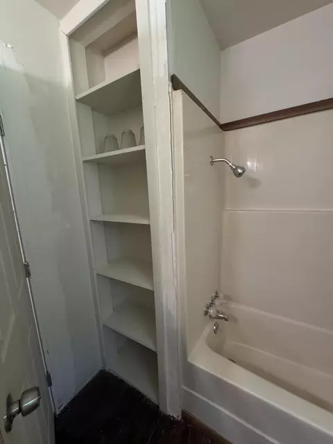 Bath - 309 E Webster Ave, Ava, MO 65608 photo 3 of 4