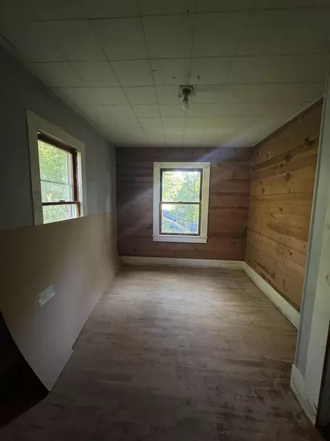 Bedroom - 309 E Webster Ave, Ava, MO 65608 photo 3 of 3