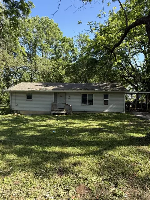 1411 W Dale St, Springfield, MO 65803
