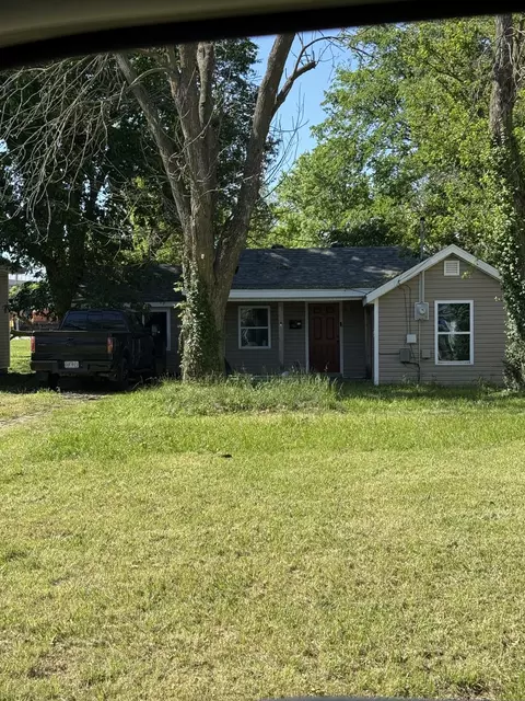 1616 W Florida St, Springfield, MO 65803