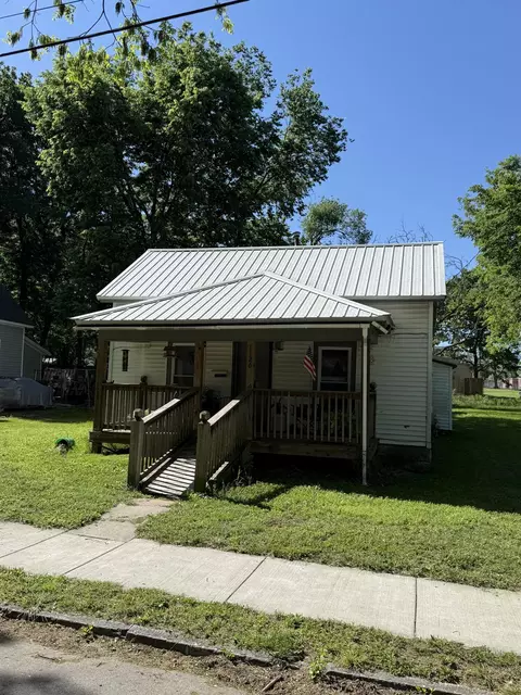 1126 W Harrison St, Springfield, MO 65806