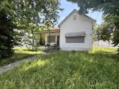 620 S Douglas Ave, Springfield, MO 65806