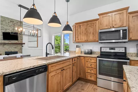 Kitchen - 26915 Reel Ln, Shell Knob, MO 65747 photo 1 of 4