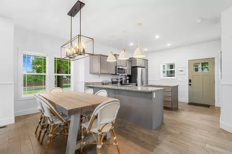 Dining - 26987 Resort Ln, Shell Knob, MO 65747 photo 1 of 2