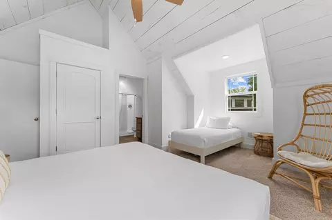 Bedroom - 26987 Resort Ln, Shell Knob, MO 65747 photo 5 of 7