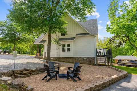 Exterior - 26987 Resort Ln, Shell Knob, MO 65747 photo 4 of 5