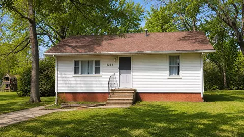 1331 N Brown Ave, Springfield, MO 65802