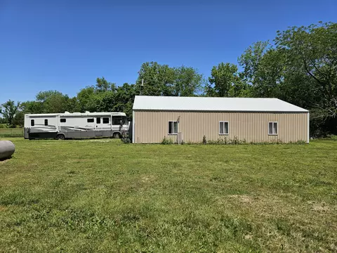 Exterior - 506 Moon Valley Rd, Ozark, MO 65721 photo 6 of 9