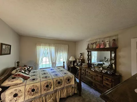 Bedroom - 506 Moon Valley Rd, Ozark, MO 65721 photo 2 of 4