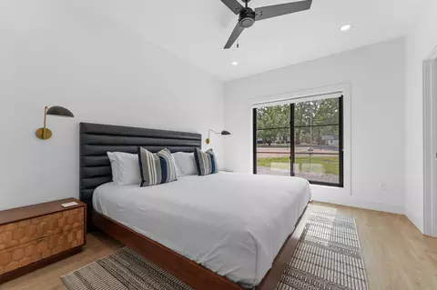 Bedroom - 27016 Resort Ln, Shell Knob, MO 65747 photo 5 of 6