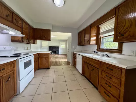 1111 N Kansas Expy, Springfield, MO 65802 photo 7