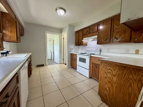 1111 N Kansas Expy, Springfield, MO 65802 photo 6
