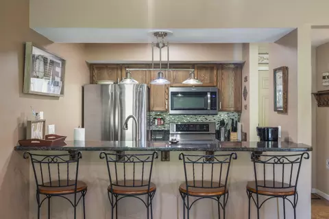 Kitchen - 246 Turnberry Dr #1, Branson, MO 65616 photo 3 of 4