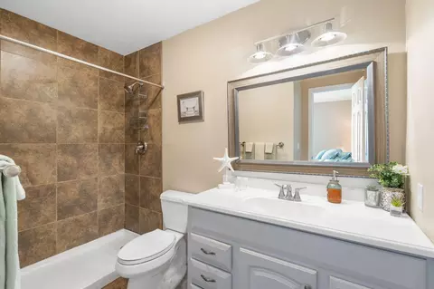 Bath - 246 Turnberry Dr #1, Branson, MO 65616 photo 2 of 2