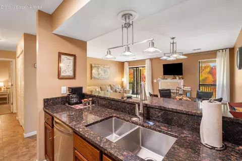 Kitchen - 246 Turnberry Dr #1, Branson, MO 65616 photo 1 of 4