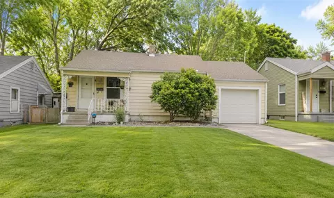 1876 N Broadway Ave, Springfield, MO 65803