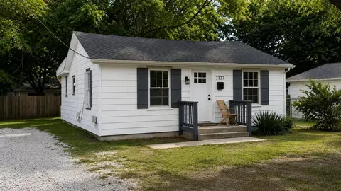 2127 N Grace Ave, Springfield, MO 65803