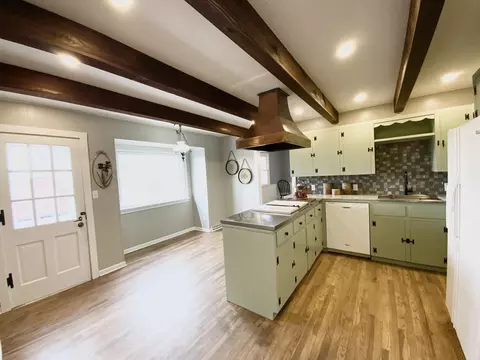 Kitchen - 417 N Lone Pine Ave, Springfield, MO 65802 photo 1 of 4
