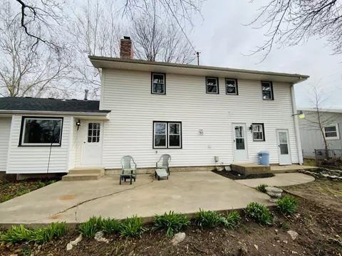 Exterior - 417 N Lone Pine Ave, Springfield, MO 65802 photo 6 of 10