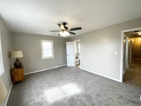Bedroom - 417 N Lone Pine Ave, Springfield, MO 65802 photo 1 of 5