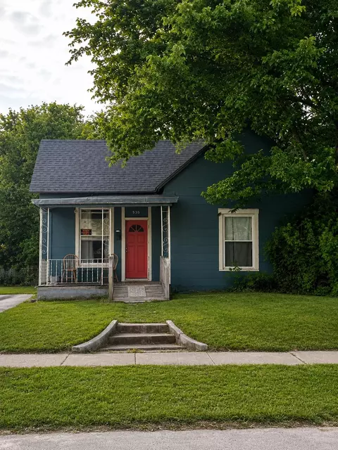 535 S Broadway Ave, Springfield, MO 65806