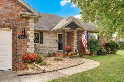 618 E Current Cir, Ozark, MO 65721