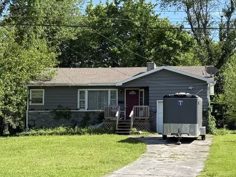 434 W Evergreen St, Springfield, MO 65803