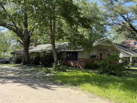 2301 N Franklin Ave, Springfield, MO 65803
