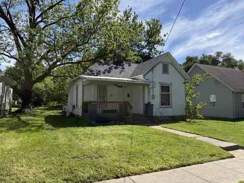 926 W Lombard St, Springfield, MO 65806