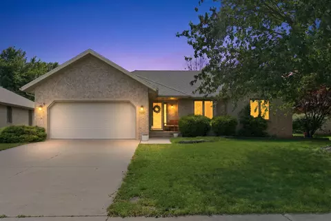 3664 S Swan Ave, Springfield, MO 65807