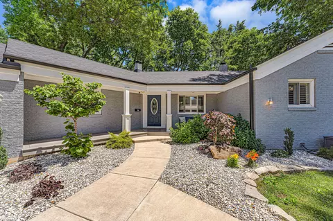 1160 S Holland Ave, Springfield, MO 65807