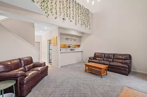 930 E Primrose St #E1, Springfield, MO 65807 photo 8