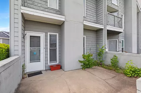 930 E Primrose St #E1, Springfield, MO 65807 photo 2