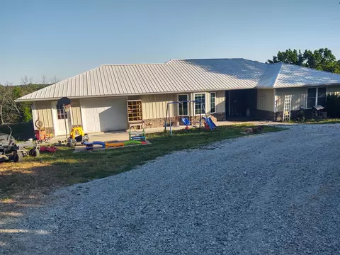 3870 SE 401 Private Rd, Osceola, MO 64776