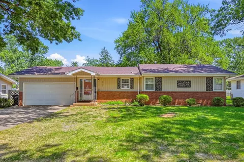 3552 S Fort Ave, Springfield, MO 65807