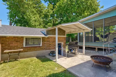 Exterior - 410 N 2nd Ave, Ozark, MO 65721 photo 12 of 14