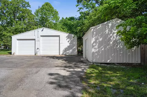 121 Forest Ln, Kimberling City, MO 65686