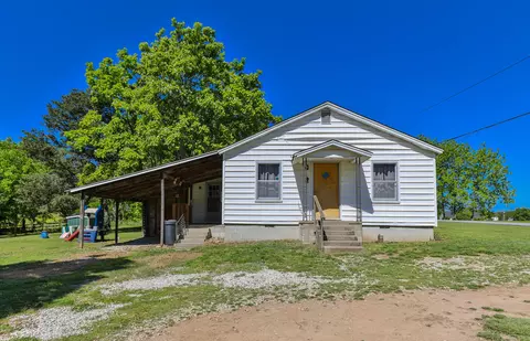 1770 W Parkview St, Bolivar, MO 65613