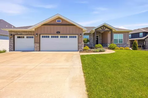 781 N Fox Hill Cir, Nixa, MO 65714