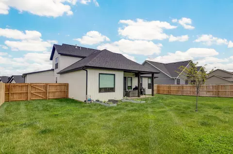 Exterior - 4911 S Burrows Ave, Springfield, MO 65810 photo 10 of 10