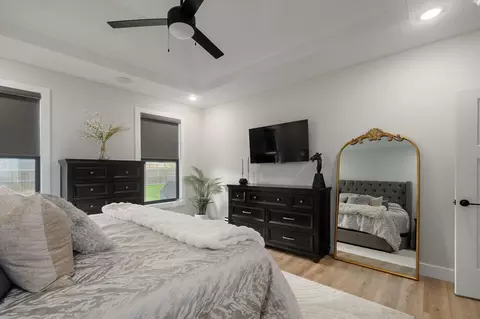Bedroom - 4911 S Burrows Ave, Springfield, MO 65810 photo 2 of 7