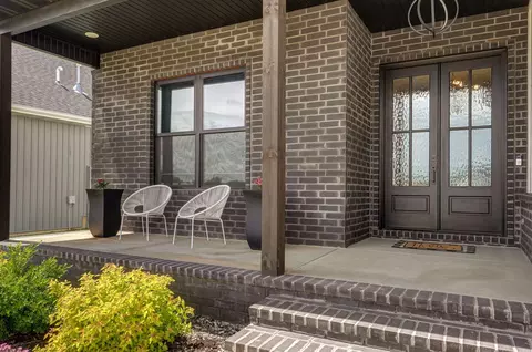 Exterior - 4911 S Burrows Ave, Springfield, MO 65810 photo 5 of 10