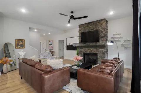 Living - 4911 S Burrows Ave, Springfield, MO 65810 photo 3 of 5
