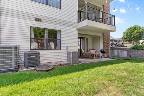 Exterior - 123 Bunker Ridge Dr #1, Branson, MO 65616 photo 5 of 5